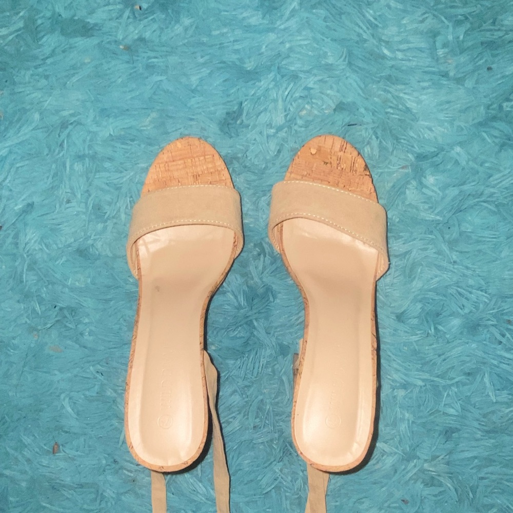 Chunky heel